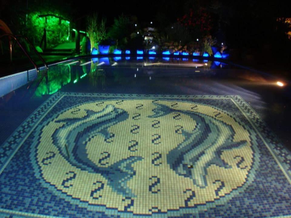 Holiday Vendeghaz Es Szabadidokert Jardanhaza Exterior foto